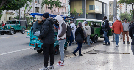 "De La Habana a La Víbora 500 pesos. Estoy cansada": el post que encendió el debate sobre el precio del transporte en Cuba