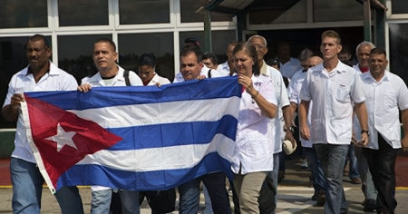 EE.UU. golpea otra fuente clave de ingresos de Cuba: las misiones médicas