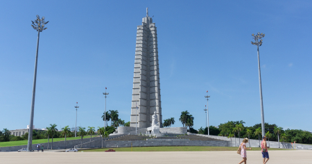 Colapso del turismo en Cuba: 24,000 viajeros menos en enero en plena crisis de combustible