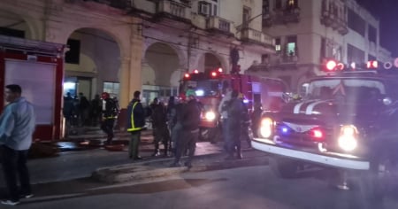 Dos incendios en una misma noche estremecen La Habana
