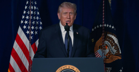 Trump: “Todo el mando militar de Irán ha muerto”