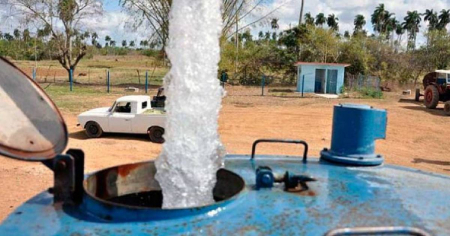 Negocio redondo con la sed del pueblo: hasta siete mil pesos por una pipa de agua ante el colapso de Acueducto en Las Tunas