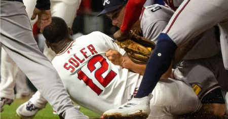 "Me tiró a la cabeza": Soler denuncia a Reynaldo López tras pelea en MLB