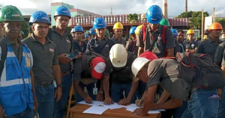 Alertan que régimen cubano impone firmas de lealtad política bajo amenazas laborales y administrativas