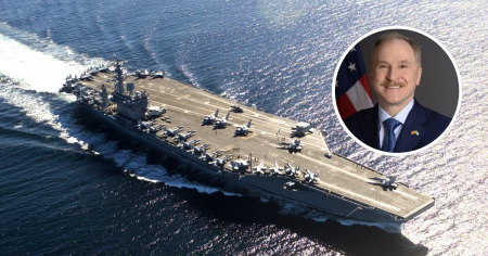 Embajador de EE. UU. en Argentina, el cubanoamericano Peter Lamelas confirma su presencia ante la llegada del portaaviones USS Nimitz al Atlántico Sur en medio de tensiones por Malvinas