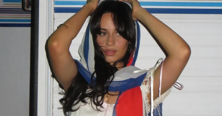 ¡Camila Cabello vuelve a estar soltera! Llegó a su fin su relación con el multimillonario Henry Junior Chalhoub