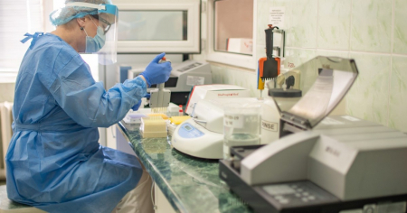 EE.UU. financió más de 120 laboratorios biológicos en el mundo, según documentos desclasificados