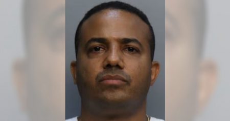 Arrestan a conductor cubano de Uber por cargos que podrían costarle la libertad de por vida en Florida