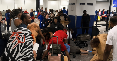 Brutal pelea entre pasajeros de un crucero de Carnival durante el desembarque en PortMiami 