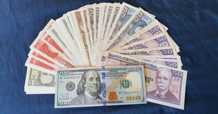Agitación en el mercado informal cubano: Una divisa sube de precio y las otras dos bajan