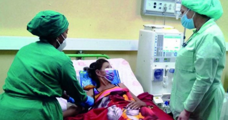 Pacientes de hemodiálisis en Santiago de Cuba denuncian crisis por falta del concentrado esencial para el tratamiento