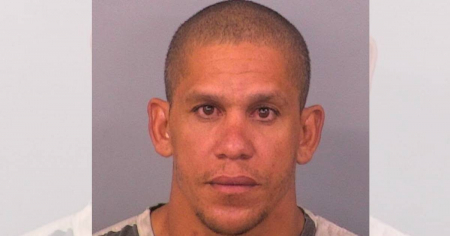 Cubano residente permanente en EE.UU. es arrestado con cinco armas y casi 800 municiones: ICE evalúa su deportación
