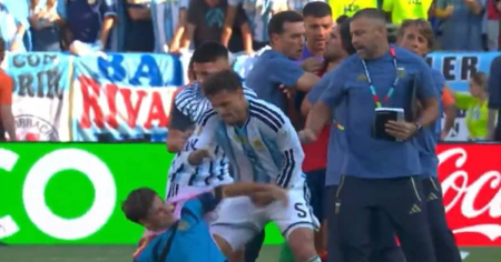 Video: La violenta reacción de un futbolista argentino tras perder la final del Mundial