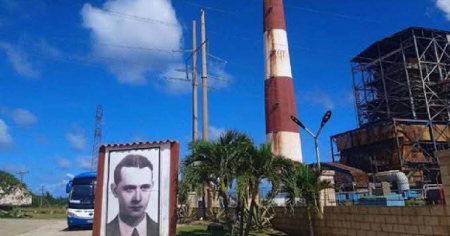 Más diplomas que megavatios: el régimen vuelve a premiar a la Guiteras