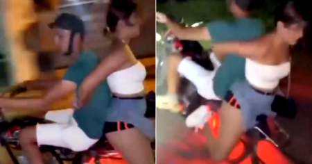 Captan en Cuba un temerario "caballito" en moto con una joven sentada al revés y sin casco