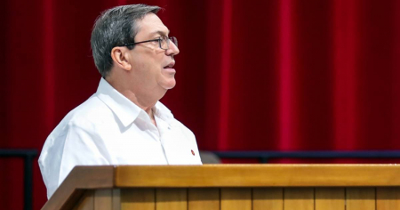 El régimen culpa otra vez a EE.UU. de la miseria en Cuba y advierte que responderá con las armas