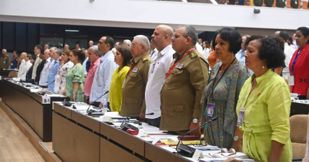 El régimen cubano asegura que resistirá una agresión militar de EE.UU. «sin ceder un palmo»