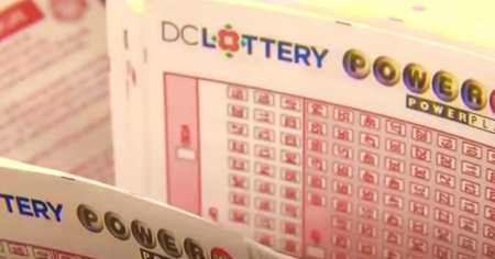 Se dispara premio de Powerball mientras crece misterio sobre ganador de 800 millones de Mega Millions en Florida