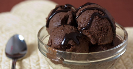 Indignación en Guantánamo por venta en dólares de helado producido por empresa estatal: «Ya no sé si vivimos en Cuba o en Miami»