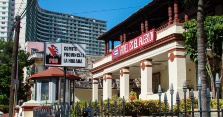 ¿La Constitución del 40 puede ilegalizar al Partido Comunista?
