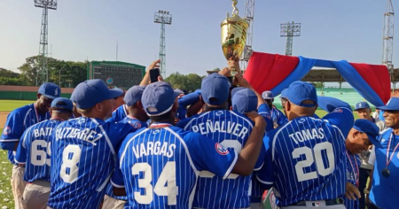 La Serie Nacional de Béisbol comenzará en octubre con menos juegos y dividida por zonas