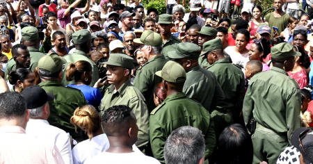 Cuba habría reforzado la seguridad de Raúl Castro y Díaz-Canel por temor a operación de EE.UU., según el NYT