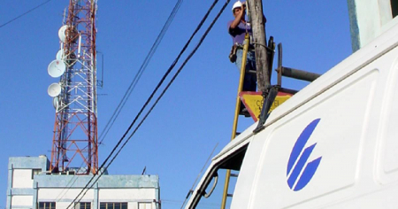 Etecsa invita a una “transformación digital” en Granma en medio de apagones, tarifas elevadas y pésima conectividad