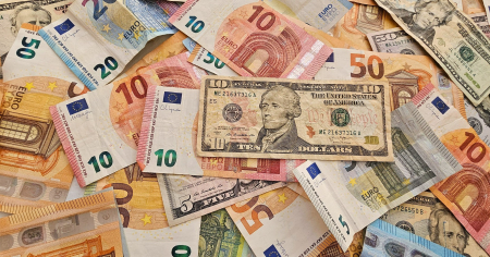 Así cierra el mercado informal en Cuba: El dólar se congela y el euro retrocede