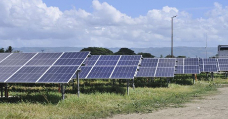 Régimen presume de sincronizar parque solar solo con cubanos tras retirada de inversionistas extranjeros