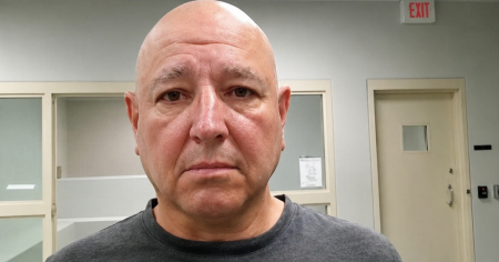 Robó la identidad de un ciudadano de EE.UU. para votar durante más de dos décadas: Fue condenado a tres años de prisión en Florida
