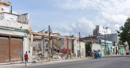 Economía socialista, nacionalizaciones y crisis estructural en Cuba