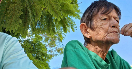 Cubano habría sido encerrado en un hospital psiquiátrico tras poner un cartel que decía «Trump»