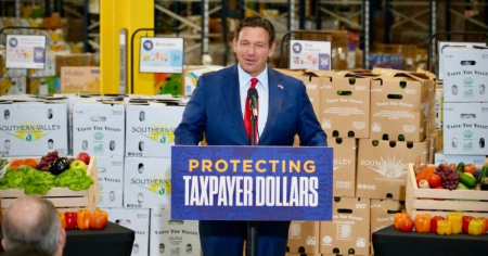Ron DeSantis impone nuevas restricciones al uso de ayudas públicas en Florida: Esto es lo que debes saber