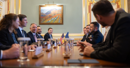 Witkoff y Kushner visitan Kiev tras reunirse con Putin y abren la puerta a negociaciones trilaterales sobre Ucrania