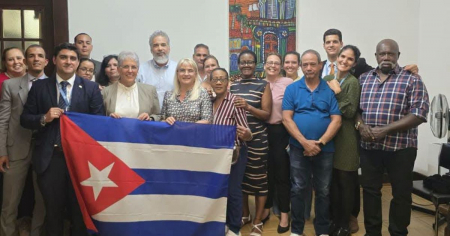 Propaganda de la UNEAC en Suiza: defendiendo el «compromiso con los derechos humanos» que «prima en Cuba»