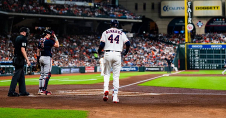 Yordan Álvarez entra en un exclusivo club de MLB con otra temporada histórica