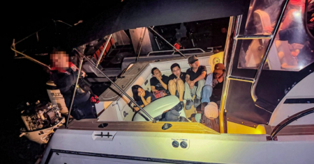 Nuevos detalles de captura de lancha con migrantes pilotada por un cubano frente a los Cayos de Florida 