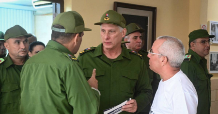 Díaz-Canel: la preparación para la defensa es "prioridad del país"