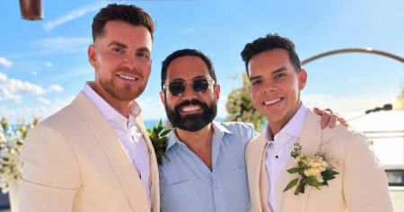 Enrique Santos responde a ataques homófobos tras asistir a una boda gay: «Menos juicio, menos odio, más empatía»