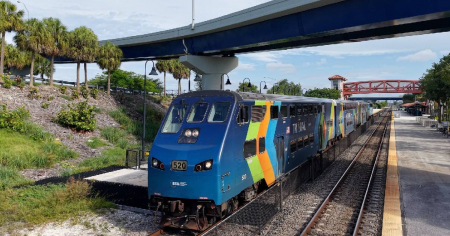 Viajar en tren por el sur de Florida sale más caro desde este jueves: Tri-Rail sube un 10% sus tarifas mientras Brightline está en bancarrota