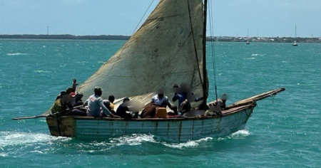 Embajada de EE.UU. en La Habana desalienta la emigración ilegal y cubanos responden: «Cualquier riesgo vale la pena»