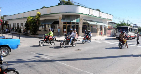 Tránsito en Guantánamo refuerza controles tras reclamos por carreras ilegales y ruidos estridentes en las calles