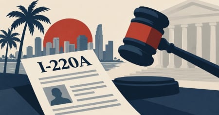 Gobierno de EE.UU. vuelve a pedir desestimar demanda de 992 cubanos con I-220A en Miami