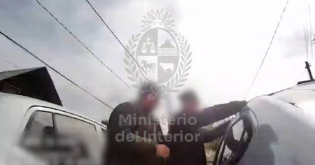 Condenan a joven cubano a siete años de cárcel en Uruguay tras hallarle casi 22 kilos de cocaína en un auto
