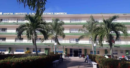 Anciana de 85 años ingresada en hospital de Camagüey: “Pasa la noche sin dormir por las chinches”