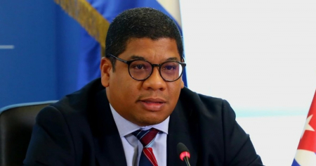 Embajador cubano en Brasil, ante la posible victoria de Flávio Bolsonaro: «Nuestras relaciones históricas son más fuertes»