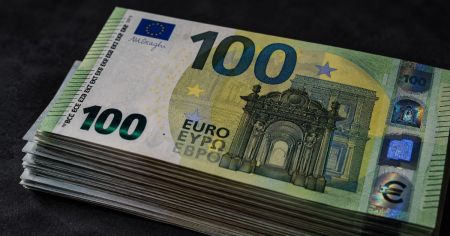 El euro alcanza los 950 pesos en Cuba y el dólar sube 44 en una semana
