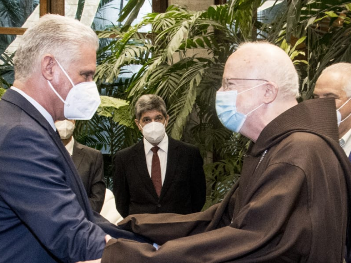 Una Historia de la Iglesia de San Agustín, image size:1200x900