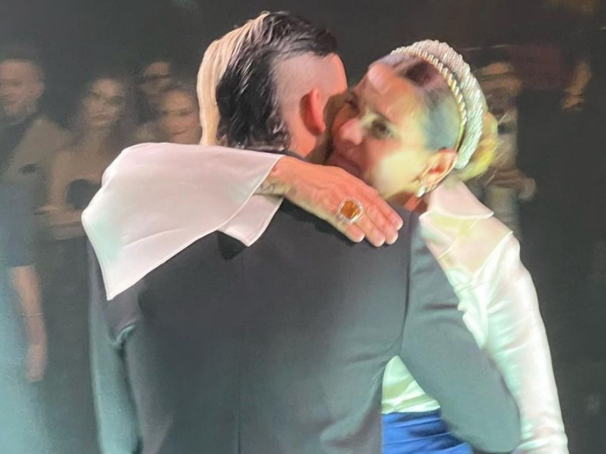 Ricardo Montaner comparte emotivo momento de la boda de su hijo Ricky con  Stefi Roitman, image size:1200x900