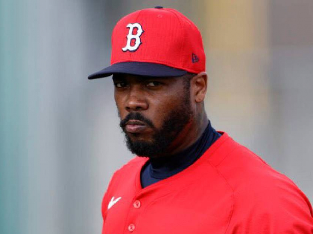 The legend continues: Aroldis Chapman will be the closer for the Boston Red Sox